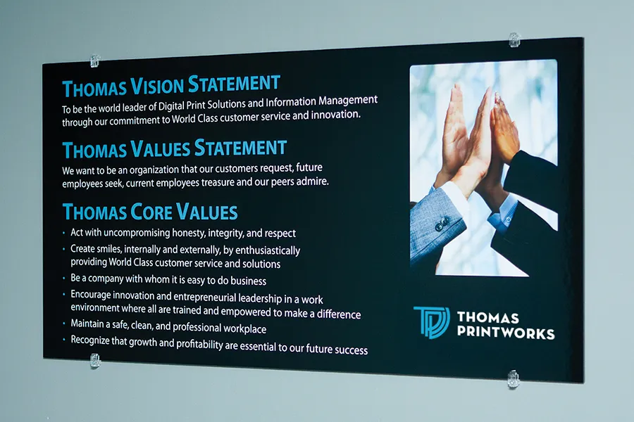 A photo with no reflections